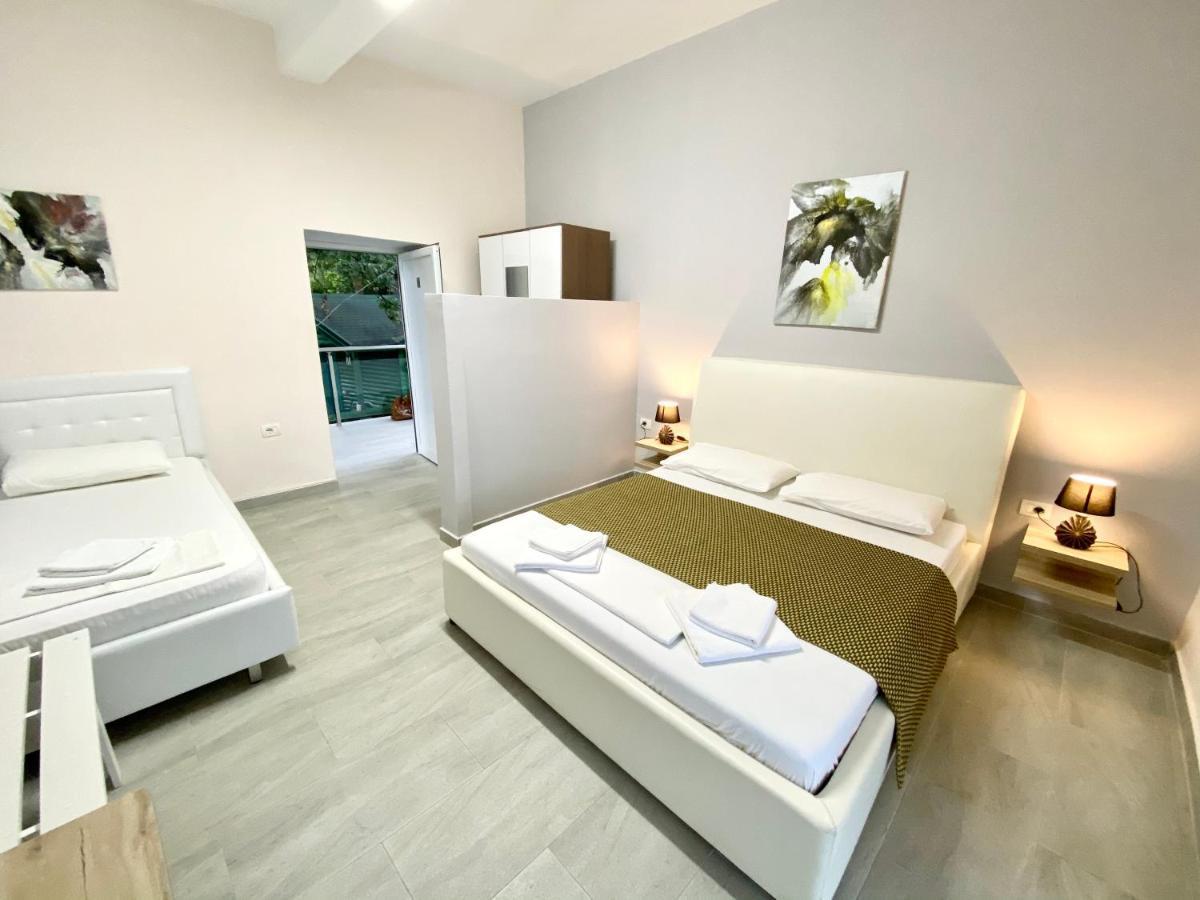 Guesthouse Riviera "Xh&M" Дермі Екстер'єр фото