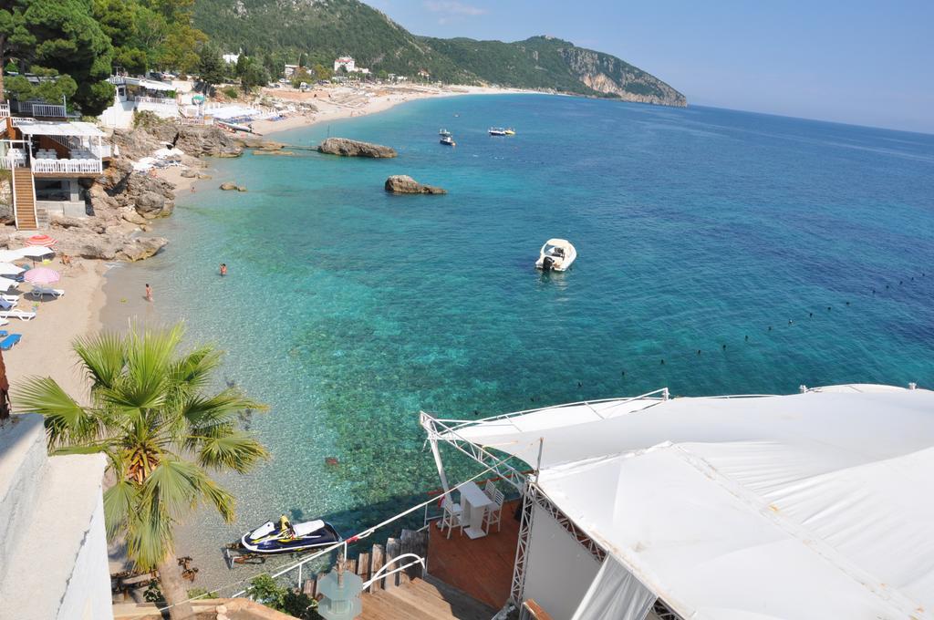 Guesthouse Riviera "Xh&M" Дермі Екстер'єр фото